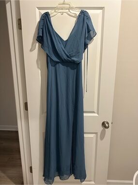 Elegant Blue V-Neck Flutter Sleeve Bridesmaid Dress